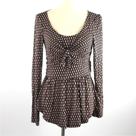Anthropologie Meadow Rue Tan and Black Josalyn Diamond Print Tie Front Top - Picture 1 of 8